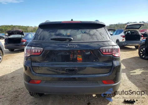 2025 Jeep Compass Latitude z USA, uszkodzony, nr VIN 3C4NJDBN9ST624307